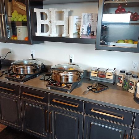 Bunk House Hotel แมดรัส ภายนอก รูปภาพ