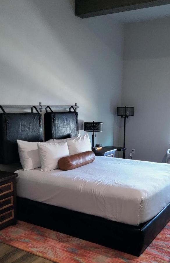 Bunk House Hotel แมดรัส ภายนอก รูปภาพ