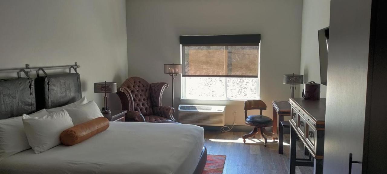 Bunk House Hotel แมดรัส ภายนอก รูปภาพ